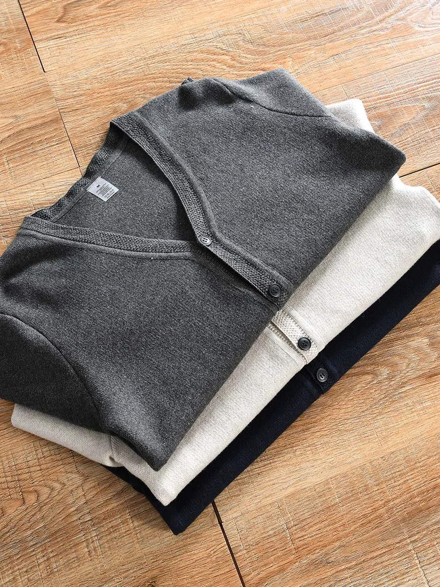 Cotton Breathable V-Neck Knitted Cardigan Spring Autumn Men's Loose Fit Youthful Vitality Style Long Sleeve Color Jacket
Cotton Breathable V-Neck Knitted Cardigan Spring Autumn Men's Loose Fit Youthful Vitality Style Long Sleeve Color Jacket
