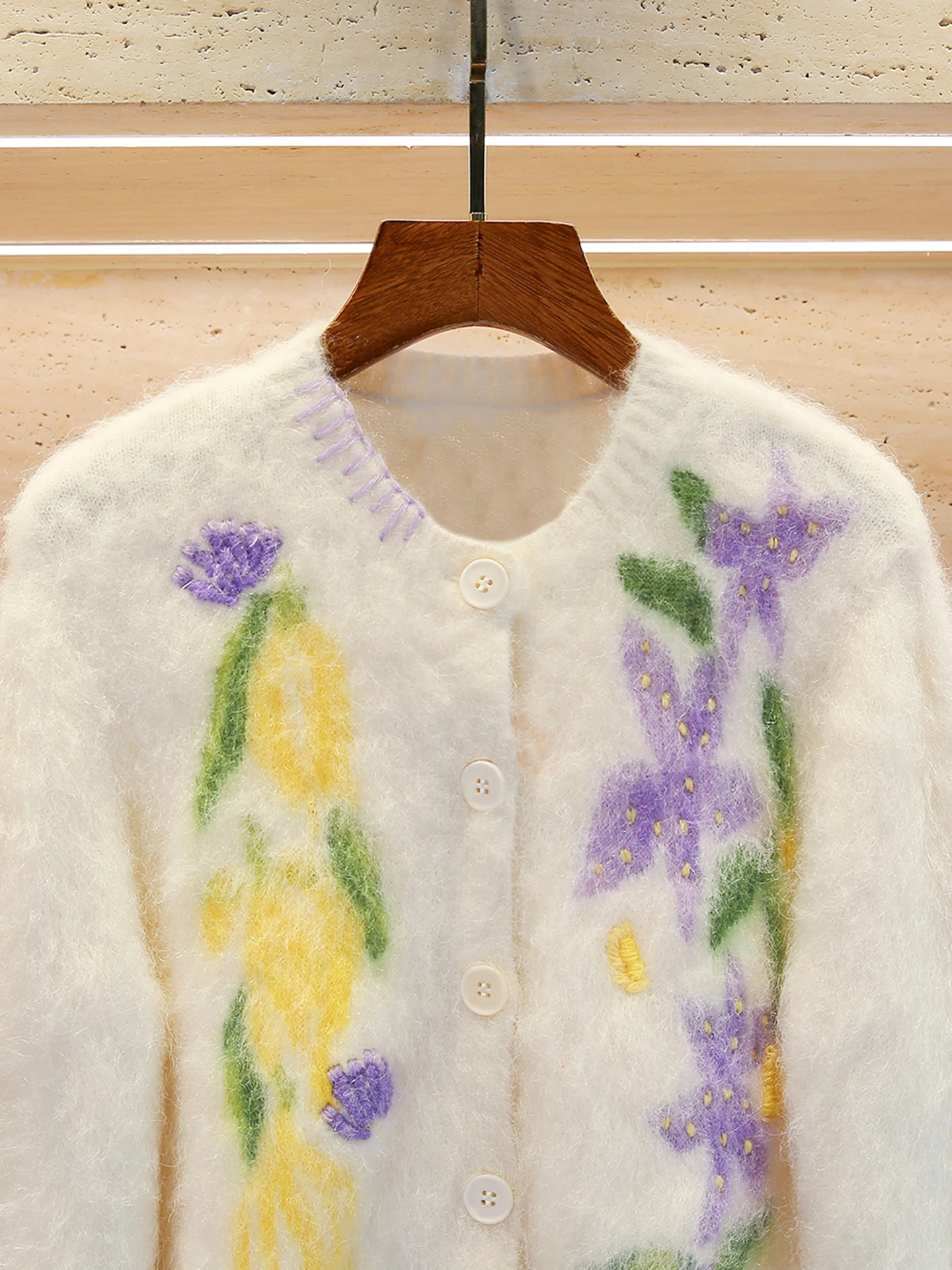 South Oil High-End Women's Floral Hand Embroidered Alpaca Knitted Open Cardigan Top Gentle Sle Commute Faion Regular Fit
South Oil High-End Women's Floral Hand Embroidered Alpaca Knitted Open Cardigan Top Gentle Sle Commute Faion Regular Fit