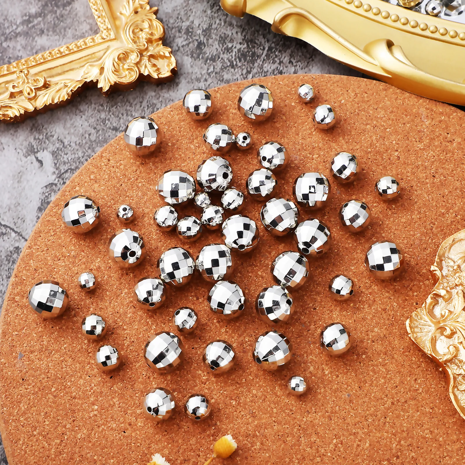 160Pcs Round Spacer Beads Glittering Mirror Finish Disco Beads for DIY Bracelets Necklaces Jewelry Making Supplies
160Pcs Round Spacer Beads Glittering Mirror Finish Disco Beads for DIY Bracelets Necklaces Jewelry Making Supplies