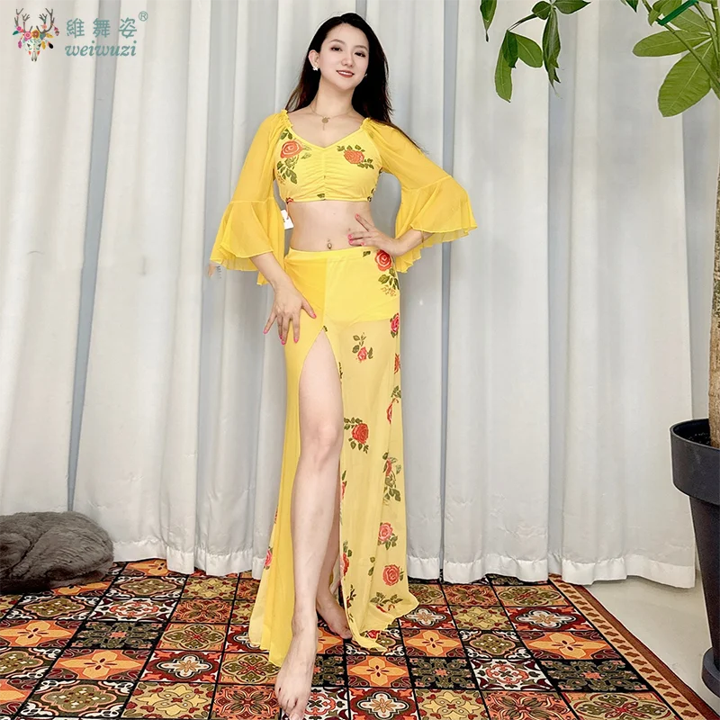 Elegant Belly Dance Practice Clothes Sexy Temperament V-neck Top+Yellow Print Skirt Oriental Women Dancing Performance Clothing
Elegant Belly Dance Practice Clothes Sexy Temperament V-neck Top+Yellow Print Skirt Oriental Women Dancing Performance Clothing