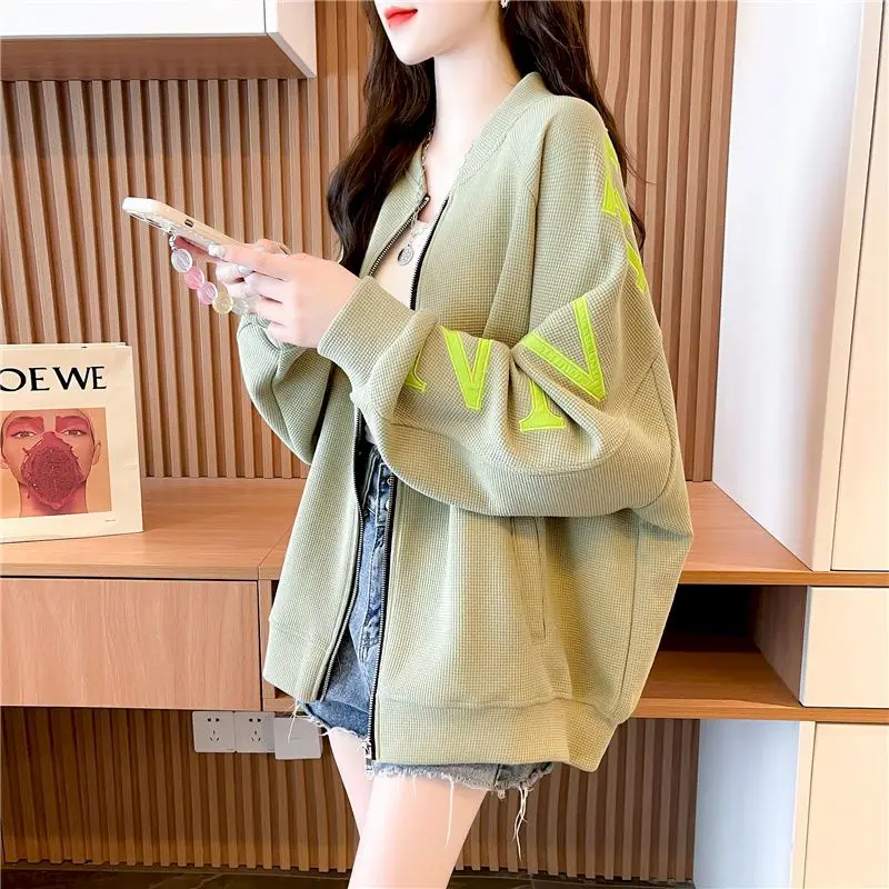 Waffle Cardigan Zipper Coat for Women Autumn Winter Trendy Loose Jackets Korean Style Fashion Design Thick Cardigan Coats Woman
Waffle Cardigan Zipper Coat for Women Autumn Winter Trendy Loose Jackets Korean Style Fashion Design Thick Cardigan Coats Woman