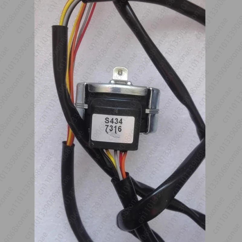 Новая катушка электронного расширительного клапана S434 EPF-24 87, катушка электромагнитного клапана S201 AS001A S425
Новая катушка электронного расширительного клапана S434 EPF-24 87, катушка электромагнитного клапана S201 AS001A S425