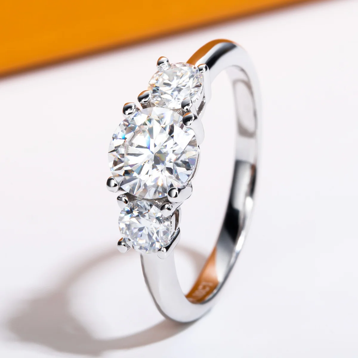 CEICI 1.8cttw Round Cut Moissanite Rings S925 Silver Plated 18K Gold Wedding Band three stone rings For Women Fine Jewelry Gift
CEICI 1.8cttw Round Cut Moissanite Rings S925 Silver Plated 18K Gold Wedding Band three stone rings For Women Fine Jewelry Gift