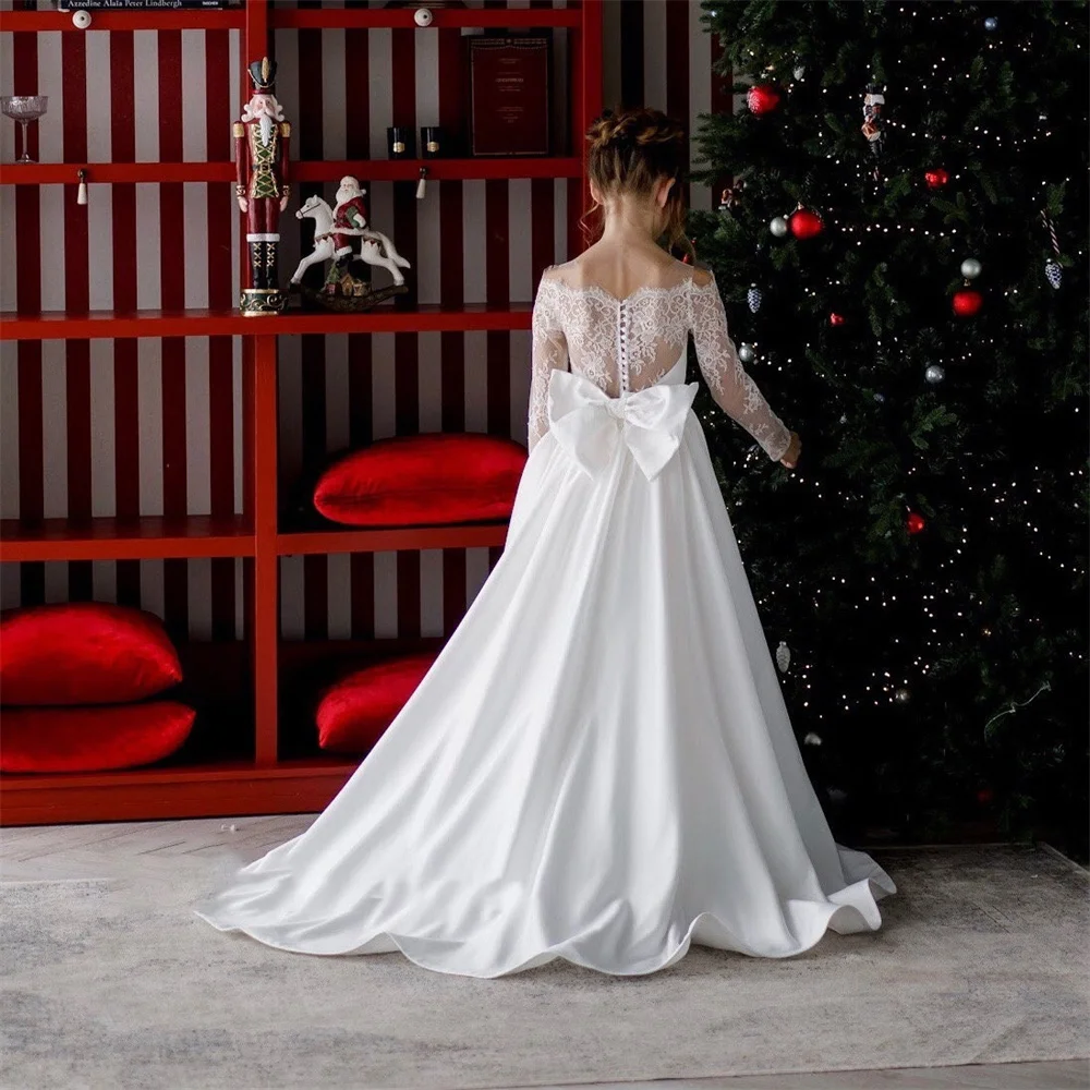Flower Girls Dresses A-Line Beautiful Bridesmaid Kids Long Sleeves Satin Straight Neck Princess Communion Backless Bow Wedding
Flower Girls Dresses A-Line Beautiful Bridesmaid Kids Long Sleeves Satin Straight Neck Princess Communion Backless Bow Wedding
