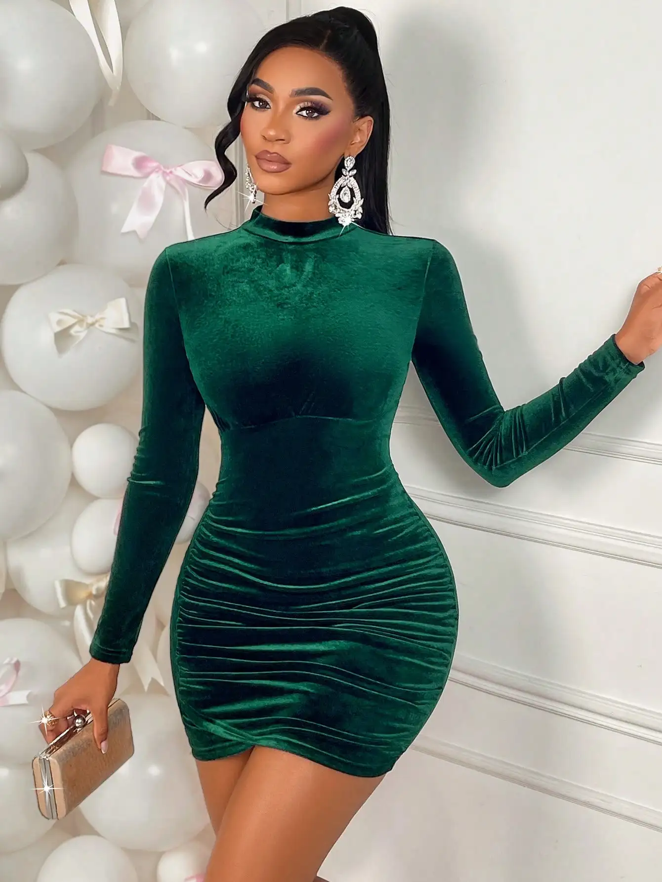 Emerald Green Velvet Bodycon Mini Dress with High Neck & Ruched Detail, Perfect for Parties & Cocktail Events
Emerald Green Velvet Bodycon Mini Dress with High Neck & Ruched Detail, Perfect for Parties & Cocktail Events