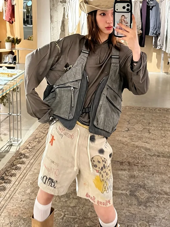 Openy Retro Graffiti Hand-Painted Print Shorts Women's Summer Drawstring Elastic Waist Straight Leg High Waist
Openy Retro Graffiti Hand-Painted Print Shorts Women's Summer Drawstring Elastic Waist Straight Leg High Waist