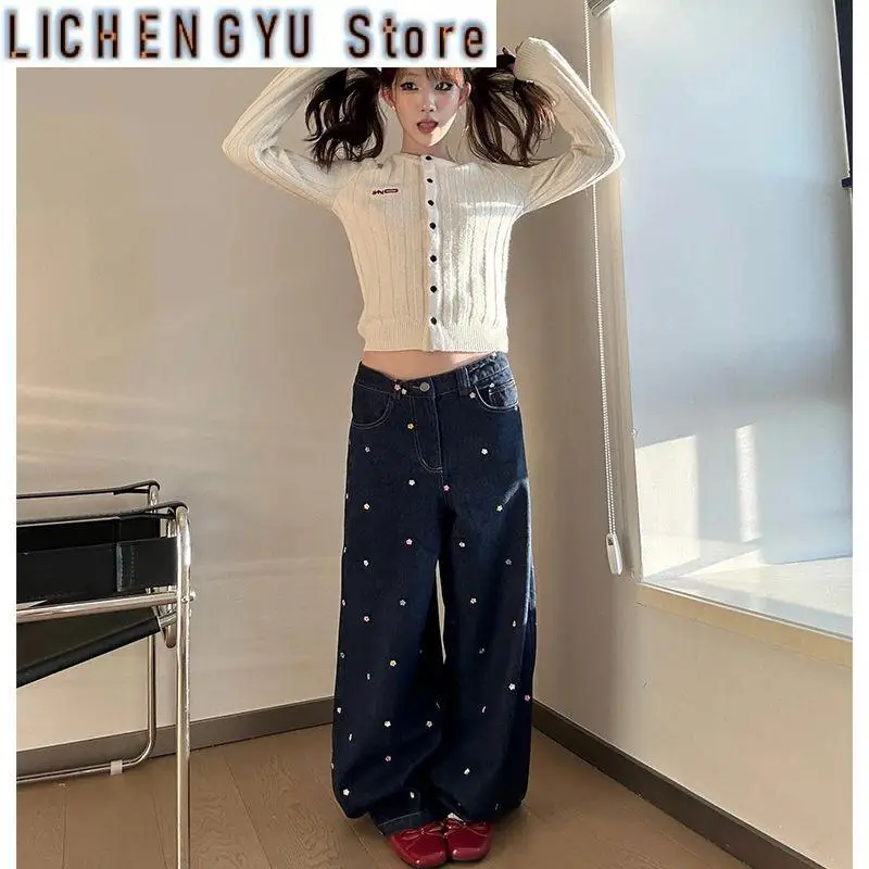 Women's Small Flower Embroidery Wide Leg Jeans Vintage Streetwear Cool Girl High Waist Baggy Pant Female Casual Denim Trousers
Women's Small Flower Embroidery Wide Leg Jeans Vintage Streetwear Cool Girl High Waist Baggy Pant Female Casual Denim Trousers