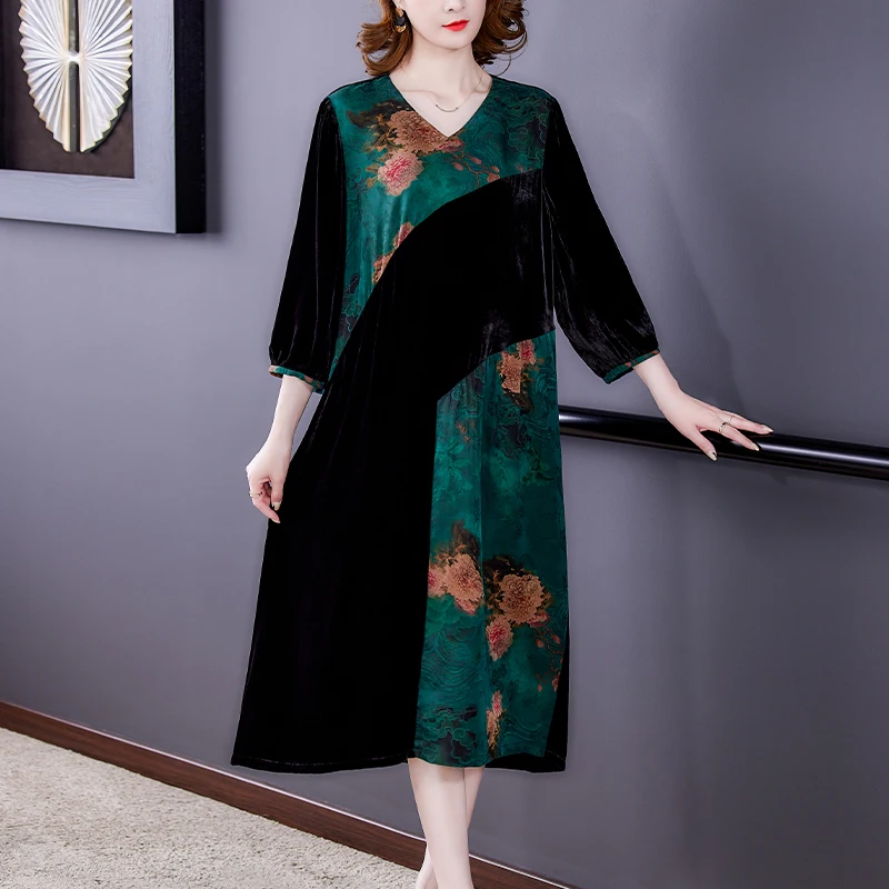 2023 New Fashion Velvet Dress Women's Summer Vintage V-neck 3/4 Sleeve Loose Fit Casual Holiday Dress Vestidos
2023 New Fashion Velvet Dress Women's Summer Vintage V-neck 3/4 Sleeve Loose Fit Casual Holiday Dress Vestidos