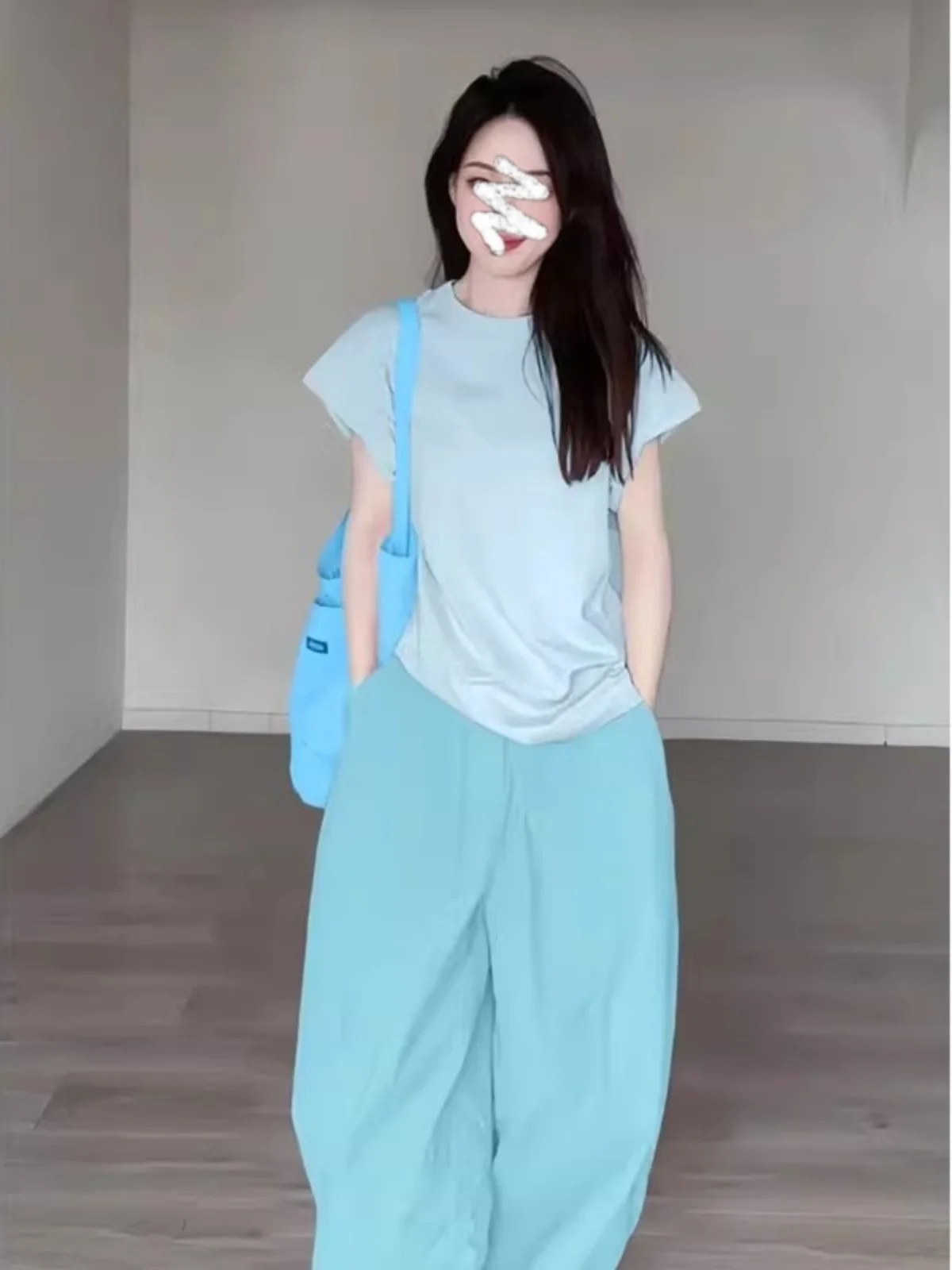 Women's Summer 2026 Lazy Style Pure Color Short Sleeve T-shirt Wide Leg Pants Two-piece Set Korean System Small Size
Women's Summer 2026 Lazy Style Pure Color Short Sleeve T-shirt Wide Leg Pants Two-piece Set Korean System Small Size