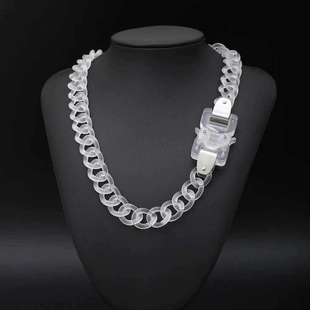 Original 1017 ALYX 9SM Acrylic Transparent PVC Necklace 1:1 High Street Functional Style Safety Clasp Lock Bone Chain
Original 1017 ALYX 9SM Acrylic Transparent PVC Necklace 1:1 High Street Functional Style Safety Clasp Lock Bone Chain