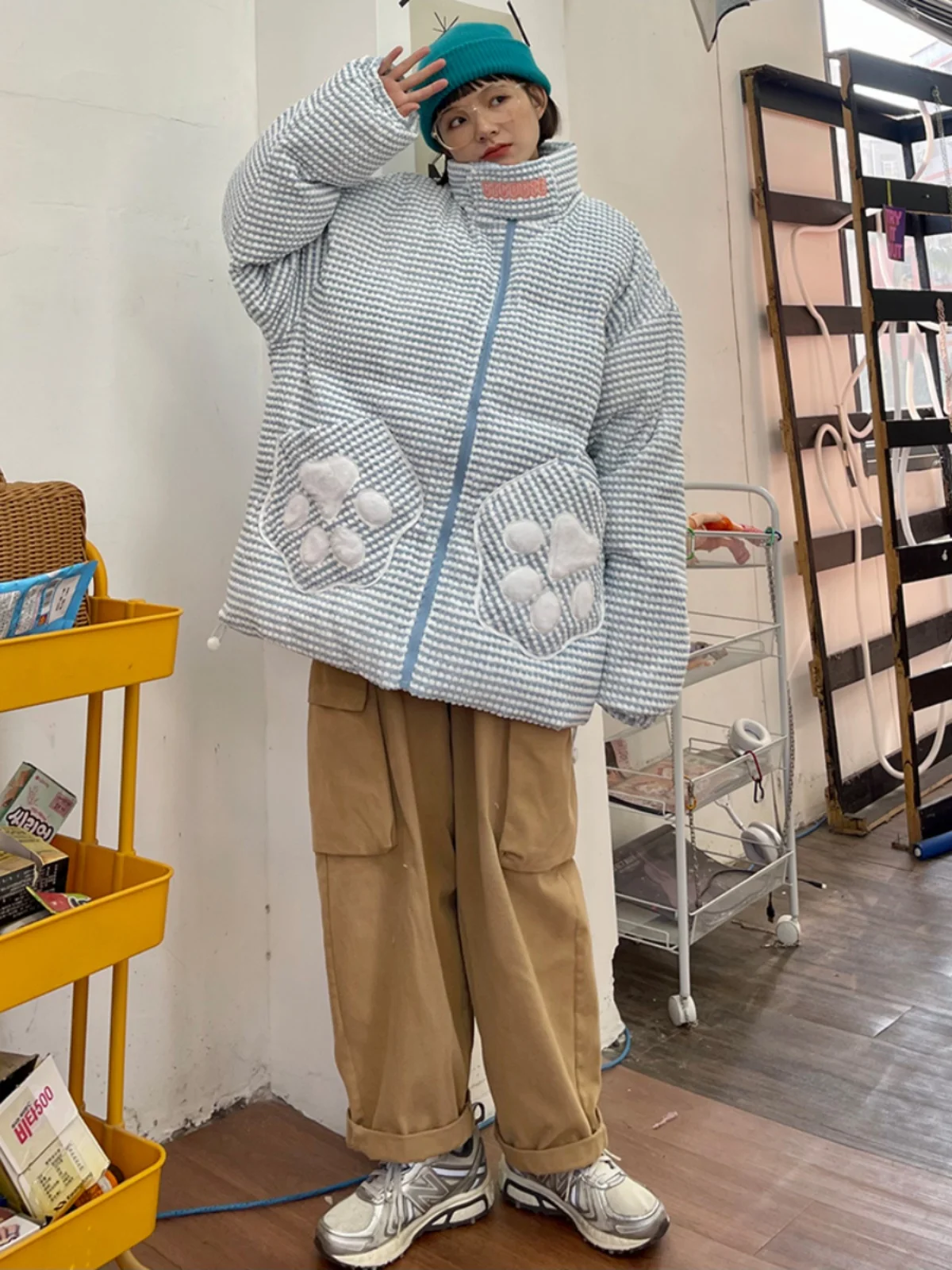 Standing Collar Cat Claw Cotton JACKETS Women's 2023 Winter New Loose bf Japanese Cute Thickened Coats
Standing Collar Cat Claw Cotton JACKETS Women's 2023 Winter New Loose bf Japanese Cute Thickened Coats