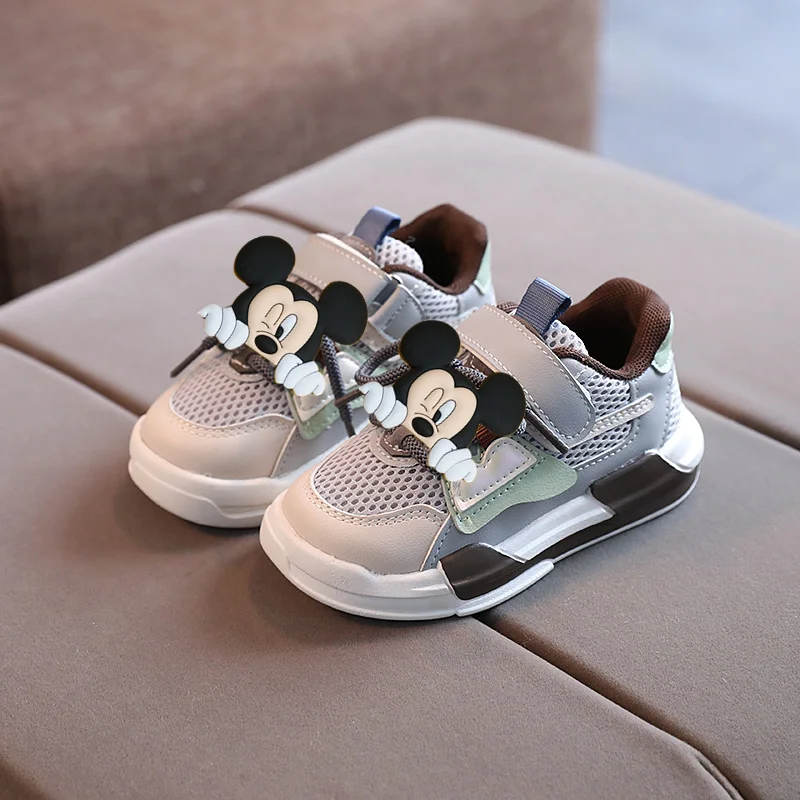 Новые дышащие кроссовки Disney для весны/лета/осени, модные кроссовки с Микки Маусом для мальчиков и девочек, обувь для малышей на мягкой подошве, модные кеды.
Новые дышащие кроссовки Disney для весны/лета/осени, модные кроссовки с Микки Маусом для мальчиков и девочек, обувь для малышей на мягкой подошве, модные кеды.