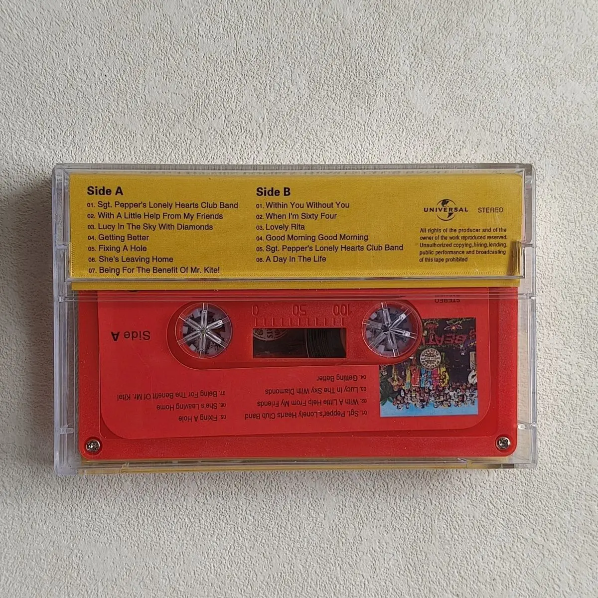 The Beatles Sgt Peppers Lonely Hearts Club Band: Английские песни, винтажная кассета, абсолютно новая, нераспечатанная, для коллекционеров
The Beatles Sgt Peppers Lonely Hearts Club Band: Английские песни, винтажная кассета, абсолютно новая, нераспечатанная, для коллекционеров