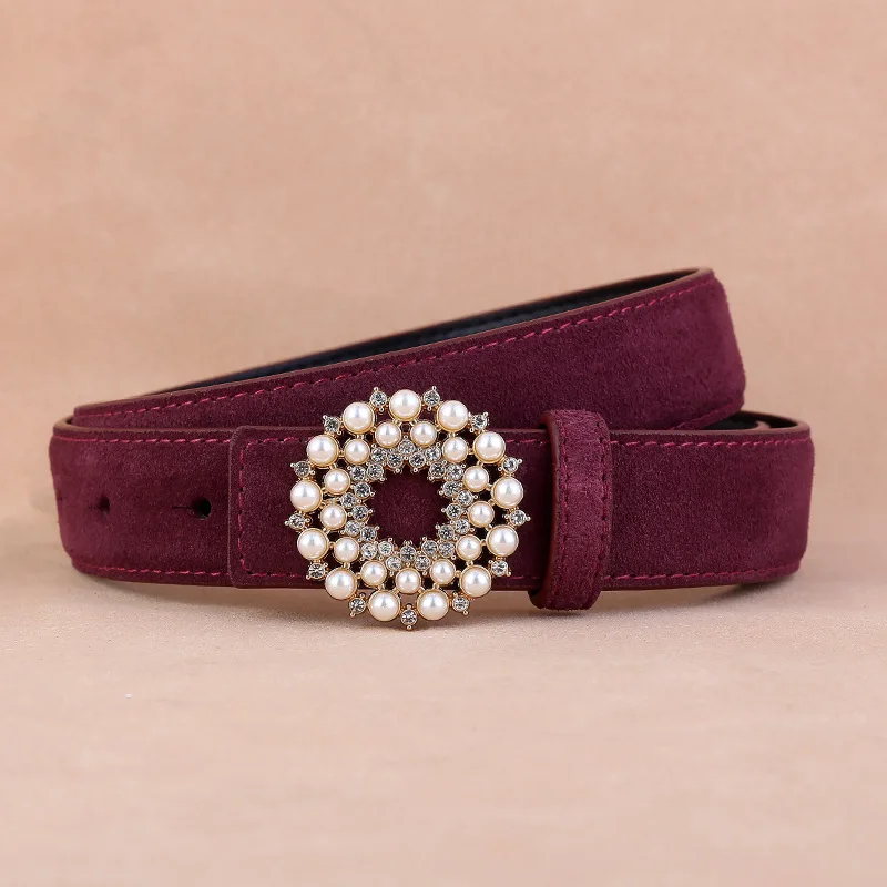 Новый женский ремень с инкрустацией жемчугом и пряжкой, высококачественный модный ремень для украшения платья, свитер, универсальный женский ремень из натуральной кожи
Новый женский ремень с инкрустацией жемчугом и пряжкой, высококачественный модный ремень для украшения платья, свитер, универсальный женский ремень из натуральной кожи