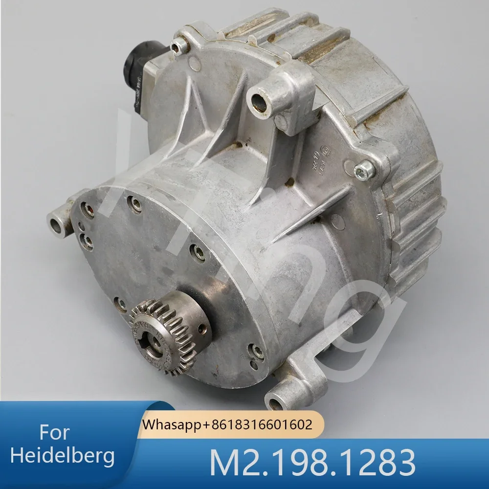 Мотор для водяного бака Heidelberg, высочайшее качество, совместим с L2.105.3061, M2.198.1283, L2.105.3062, M2.105.3061, L2.105.1061
Мотор для водяного бака Heidelberg, высочайшее качество, совместим с L2.105.3061, M2.198.1283, L2.105.3062, M2.105.3061, L2.105.1061