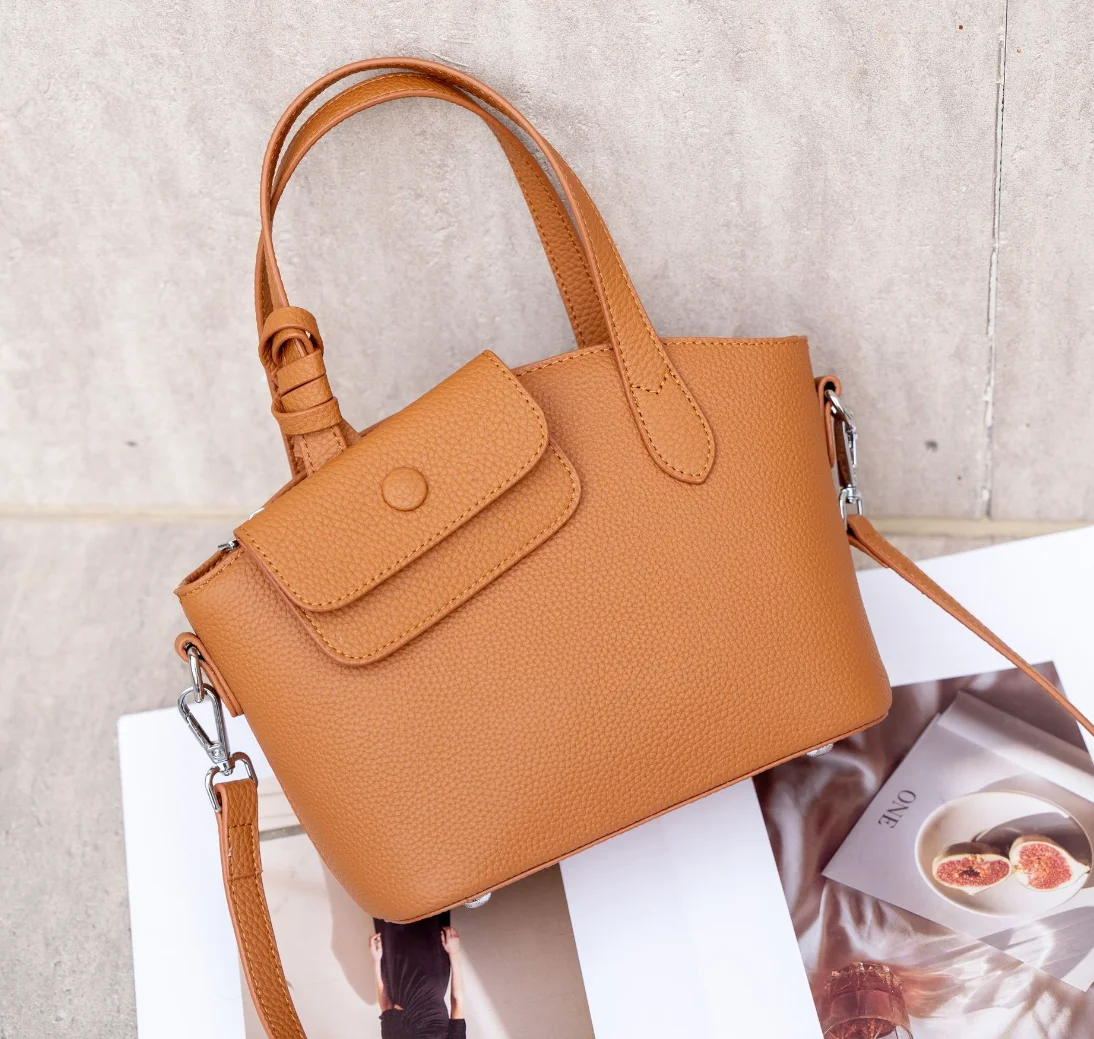 casual tote handbag women fashion Bag Large capacity hobo shoulder bag shell shopping bag genuine leather shopping slant bag
casual tote handbag women fashion Bag Large capacity hobo shoulder bag shell shopping bag genuine leather shopping slant bag