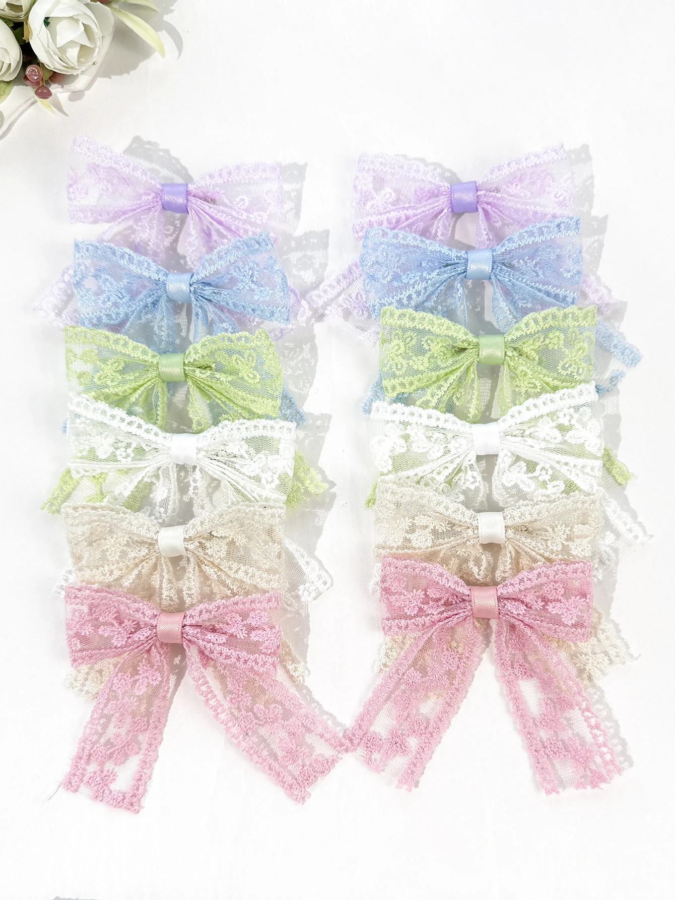 12 pieces popular floral-themed teenage girl bow hair clips, perfect for girls' sweet outings and photoshoots as accessories.
12 pieces popular floral-themed teenage girl bow hair clips, perfect for girls' sweet outings and photoshoots as accessories.