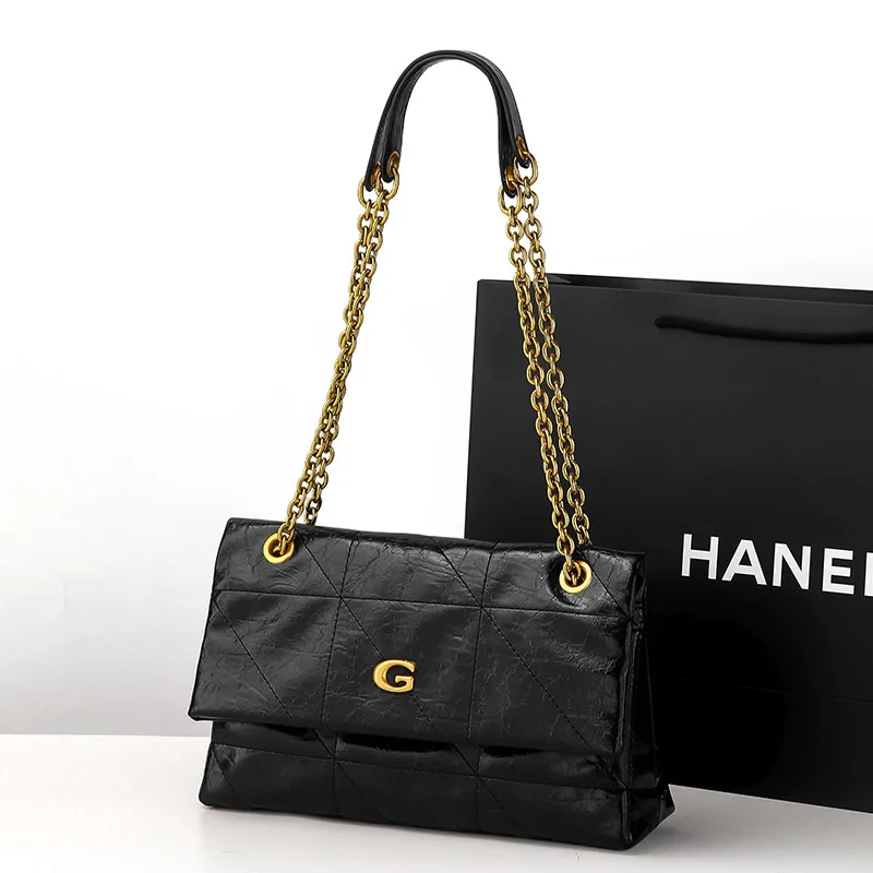 Elegant Foldable Underarm Women's Bag 2026 New Style Small Fragrance Chain Versatile Crossbody Handbag Soft PU Material
Elegant Foldable Underarm Women's Bag 2026 New Style Small Fragrance Chain Versatile Crossbody Handbag Soft PU Material
