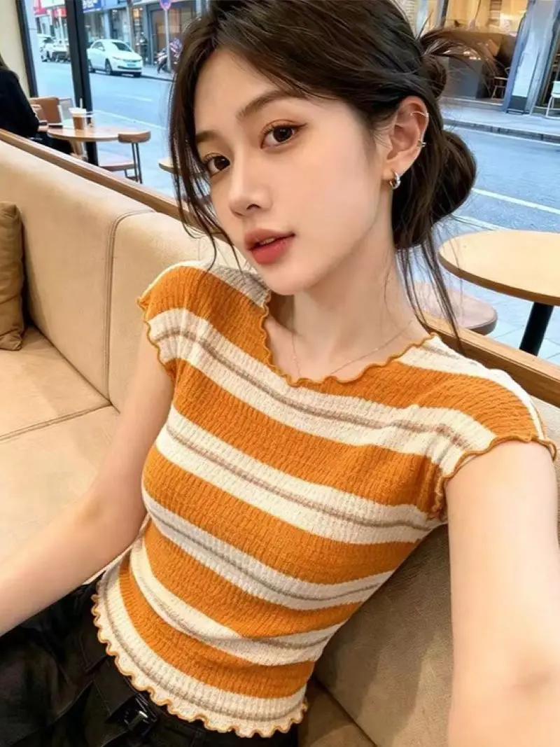 Slim Fit Short Sleeve Ice Silk Knitted Top round Neck Color Block Stripe Wood Grain Design Summer Women's Fashion T-Shirt
Slim Fit Short Sleeve Ice Silk Knitted Top round Neck Color Block Stripe Wood Grain Design Summer Women's Fashion T-Shirt
