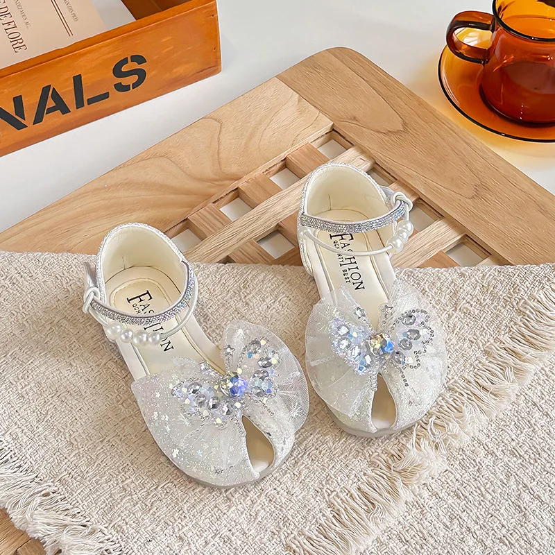 Mumoresip Girls Princess Sandals Princess Style Kids Sandals Shiny Butterfly 2026 Summer New Children Dance Shoes Soft Bottom
Mumoresip Girls Princess Sandals Princess Style Kids Sandals Shiny Butterfly 2026 Summer New Children Dance Shoes Soft Bottom