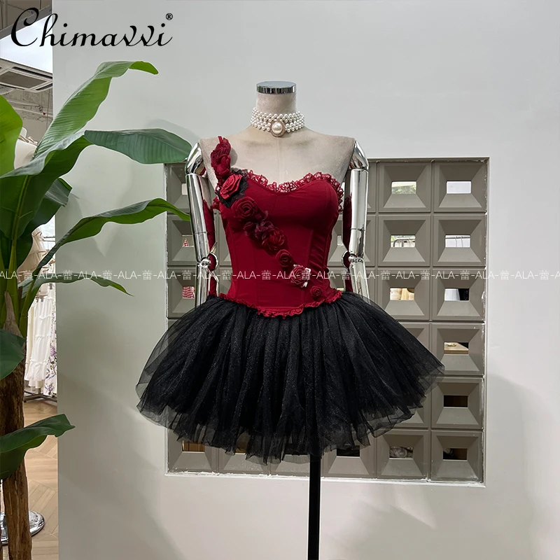 French Elegant Sweet Socialite Red Handmade 3D Flower Fishbone Lace-up Sling Tops High Waist Mesh Fluffy Skirt 2-piece Set Women
French Elegant Sweet Socialite Red Handmade 3D Flower Fishbone Lace-up Sling Tops High Waist Mesh Fluffy Skirt 2-piece Set Women