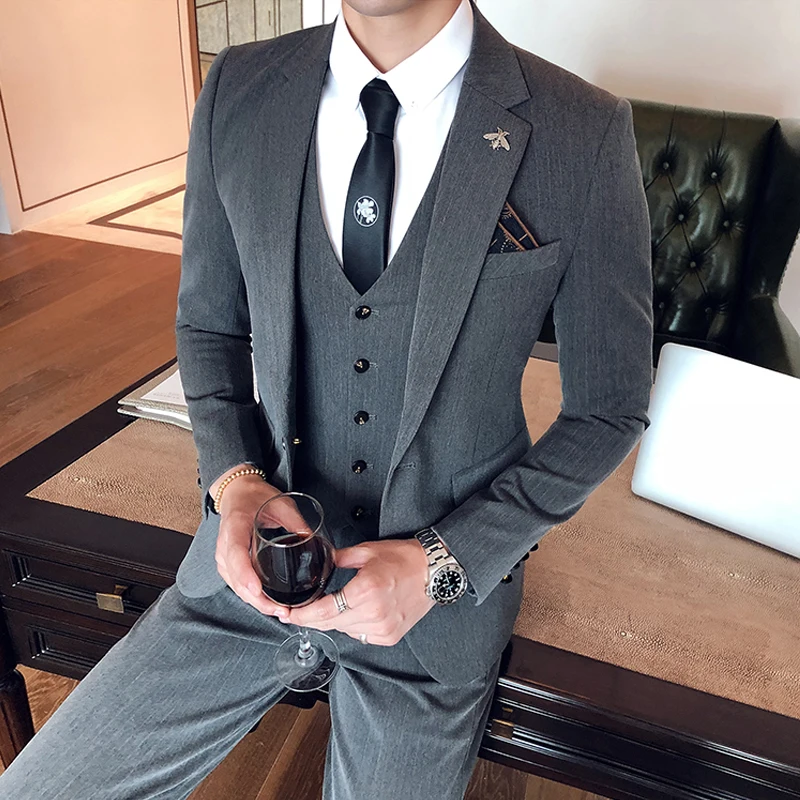 2024Autumn and Winter New Korean Version Slim-fit (suit + Vest + Trousers) Fashion Wedding Business Leisure Suit Three-piece Set
2024Autumn and Winter New Korean Version Slim-fit (suit + Vest + Trousers) Fashion Wedding Business Leisure Suit Three-piece Set