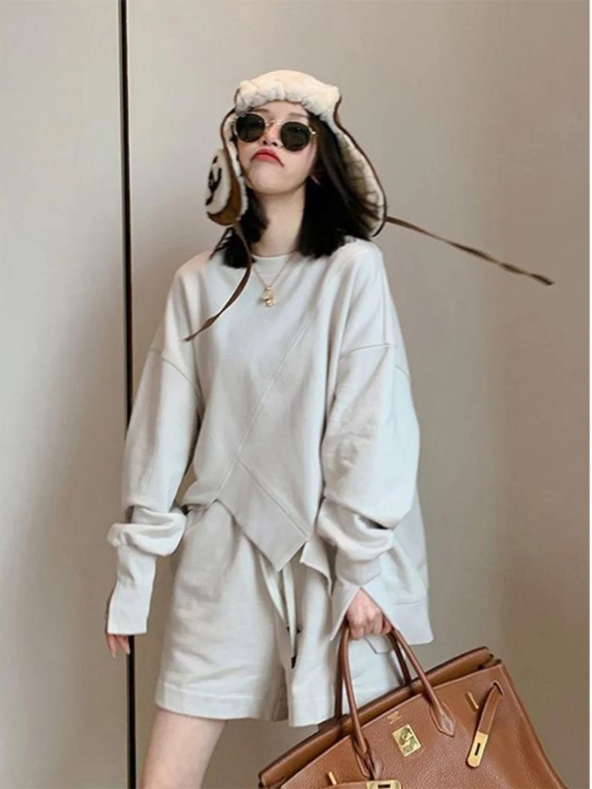 Очень большой размер 300 Pou, знаменитый комплект спортивной одежды интернет-знаменитостей, высококачественный комплект спортивной одежды, европейская толстовка с капюшоном, маленькая Fraance St...
Очень большой размер 300 Pou, знаменитый комплект спортивной одежды интернет-знаменитостей, высококачественный комплект спортивной одежды, европейская толстовка с капюшоном, маленькая Fraance St...