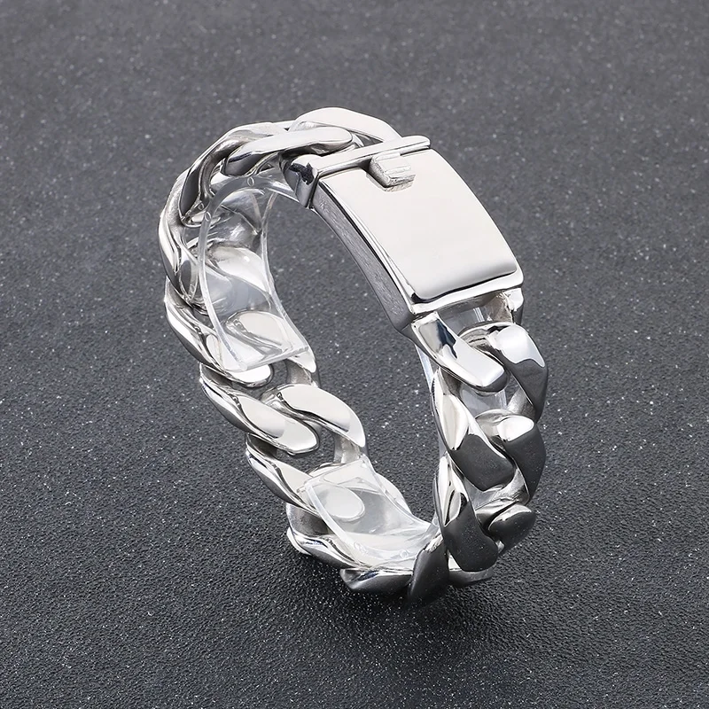 Polished Silver Stainless Steel Biker Miami Cuban Chain Bracelet Chunky Jewelry Mens 24mm 8.66'
Polished Silver Stainless Steel Biker Miami Cuban Chain Bracelet Chunky Jewelry Mens 24mm 8.66'