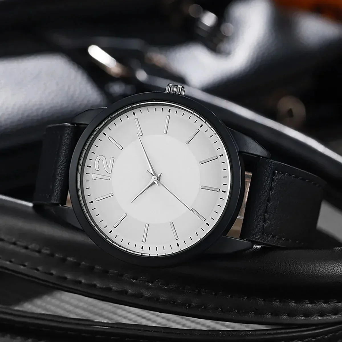 Набор модных и минималистичных часов для пар. Черные минималистичные часы. Легкие и роскошные минималистичные часы (без коробки).
Набор модных и минималистичных часов для пар. Черные минималистичные часы. Легкие и роскошные минималистичные часы (без коробки).