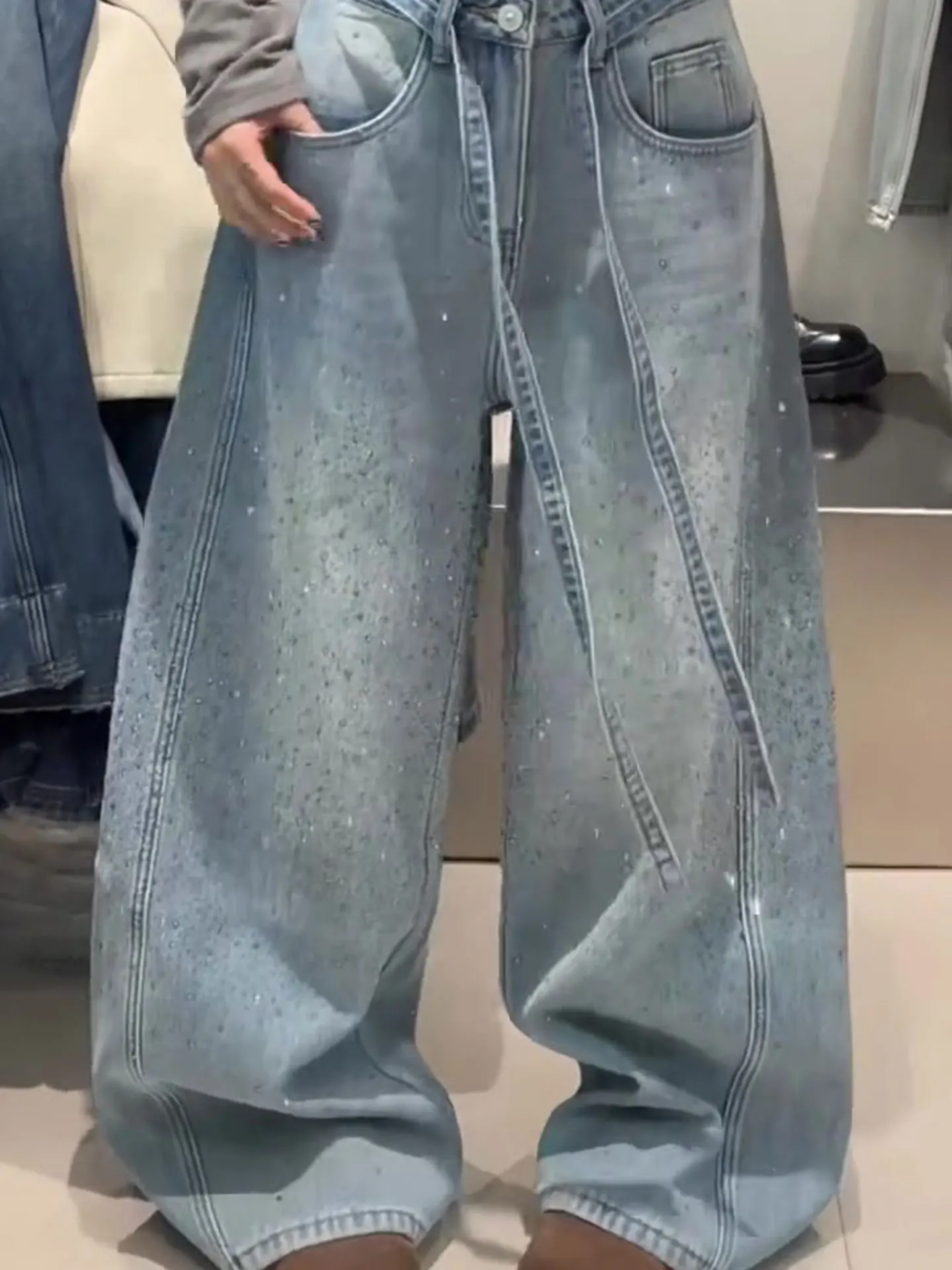 Retro Diamond Embedded Shiny Skinny Jeans Women's Loose Floor-Length Pants Spring Design Slimming Wide Leg Casual Denim
Retro Diamond Embedded Shiny Skinny Jeans Women's Loose Floor-Length Pants Spring Design Slimming Wide Leg Casual Denim