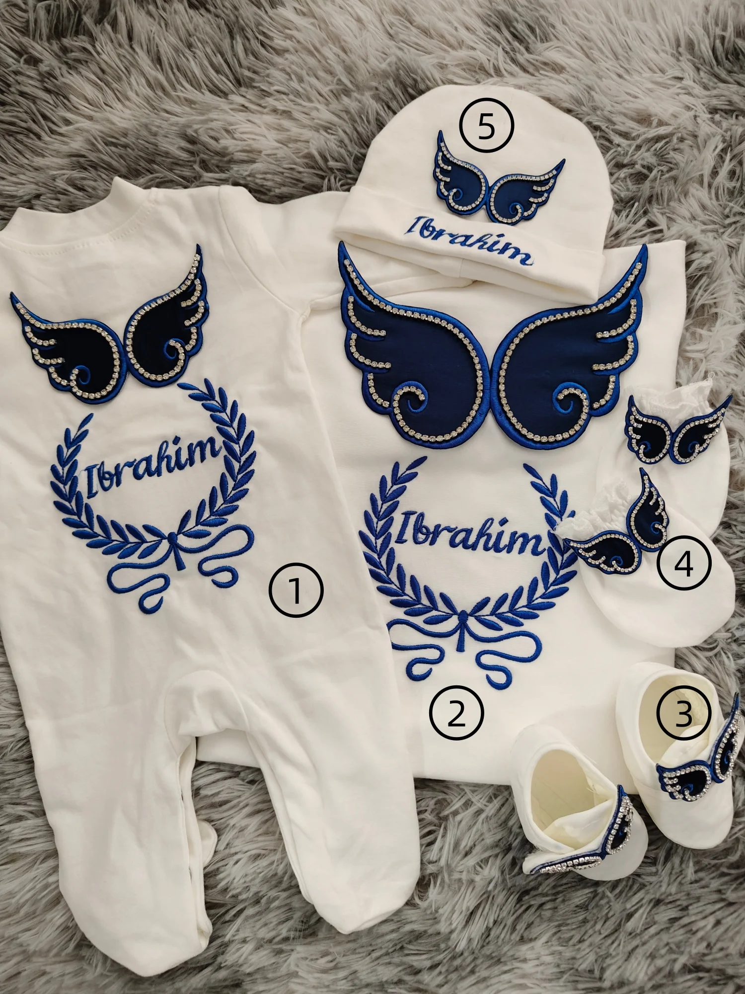 Hot Selling Custom Name Angel Wing Newborn 5 Piece Footed Romper Set Rhinestone Baby Coming Home Outfit
Hot Selling Custom Name Angel Wing Newborn 5 Piece Footed Romper Set Rhinestone Baby Coming Home Outfit