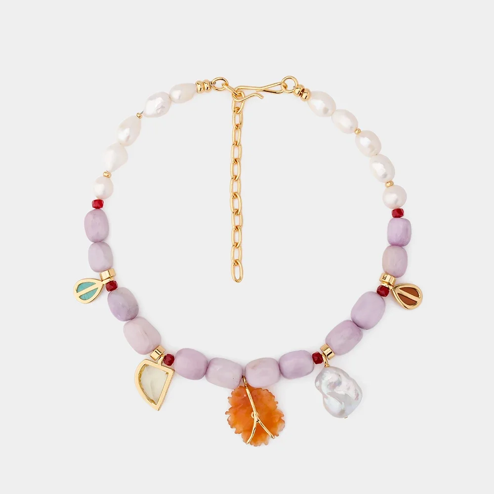 AB/ Vintage Natural Baroque pearl necklace with natural stone flower shape for women.
AB/ Vintage Natural Baroque pearl necklace with natural stone flower shape for women.