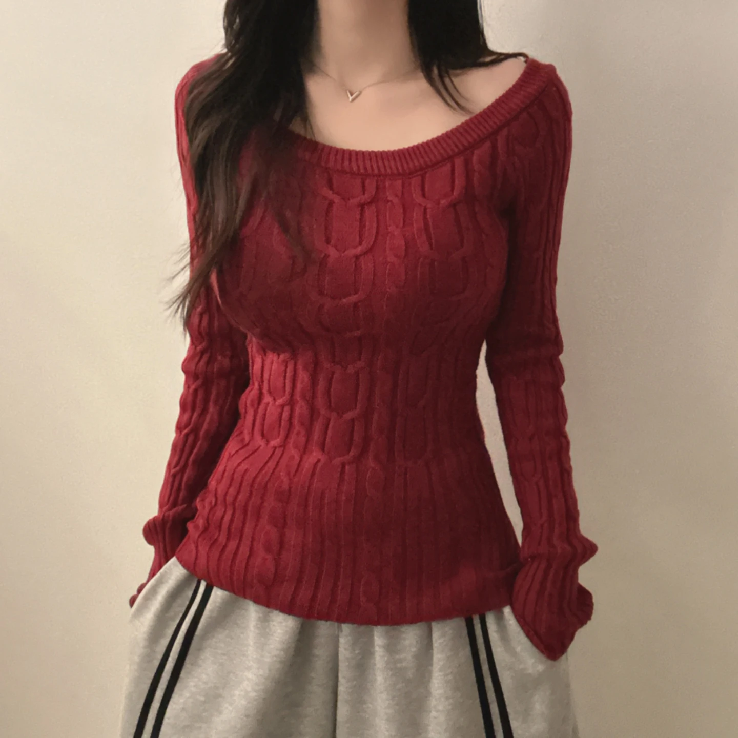 Повседневные однотонные вязаные пуловеры, тонкие свитера с круглым вырезом и длинными рукавами, женские, осень-весна 2026, теплые уличные топы, женские
Повседневные однотонные вязаные пуловеры, тонкие свитера с круглым вырезом и длинными рукавами, женские, осень-весна 2026, теплые уличные топы, женские