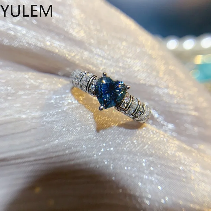 YULEM 925 Sterling Silver moissanite Ring Adjustable Heart Shaped Design Jewelry Perfect Valentine's Day Gift for Lover
YULEM 925 Sterling Silver moissanite Ring Adjustable Heart Shaped Design Jewelry Perfect Valentine's Day Gift for Lover