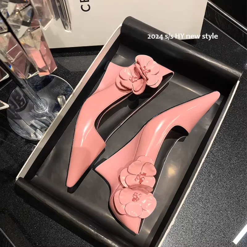Wedding Pointed Toe Design Floral Wedges Pumps Women Dress Leather Slip on High Heel Sandals 2024 Fashion Lady Shoes Shallow
Wedding Pointed Toe Design Floral Wedges Pumps Women Dress Leather Slip on High Heel Sandals 2024 Fashion Lady Shoes Shallow