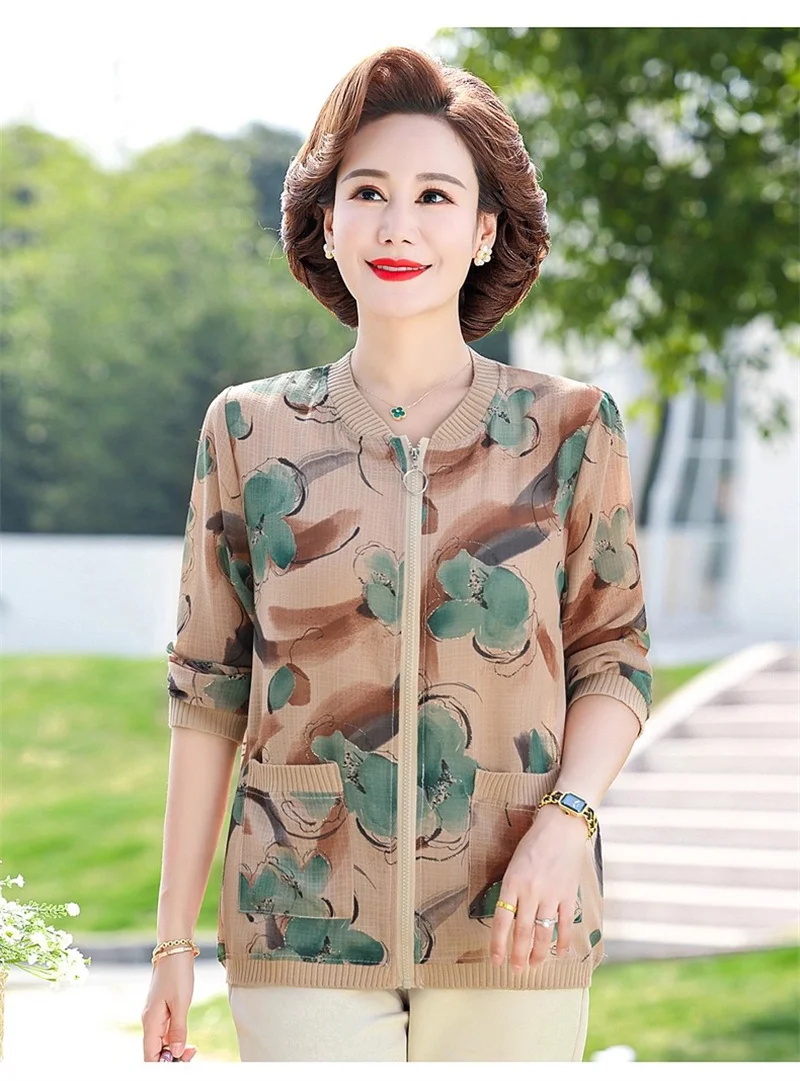 Mom's summer sunscreen jacket short style 2025 new item for middle-aged and elderly women's spring and summer thin cardigan uppe
Mom's summer sunscreen jacket short style 2025 new item for middle-aged and elderly women's spring and summer thin cardigan uppe