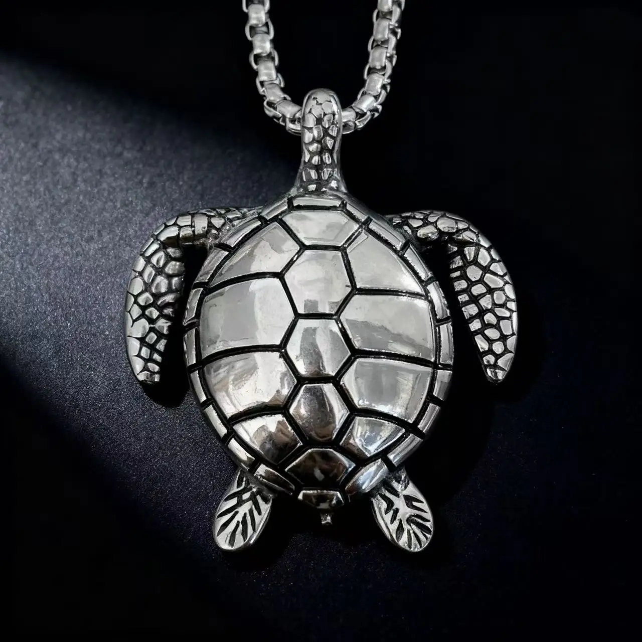 HNSP 316L Stainless Steel Animal Turtle Pendant Necklace For Men Punk Style Jewelry Accessories Male Gift
HNSP 316L Stainless Steel Animal Turtle Pendant Necklace For Men Punk Style Jewelry Accessories Male Gift