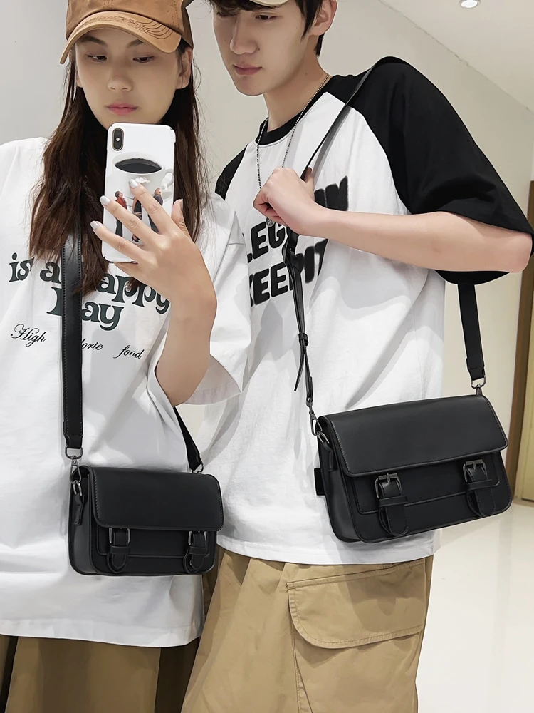 Retro Sle Single oulder Bag for Men Bla Flip Cover Casual Street Faion Menger Bag Faionable Diagonal Bag
Retro Sle Single oulder Bag for Men Bla Flip Cover Casual Street Faion Menger Bag Faionable Diagonal Bag