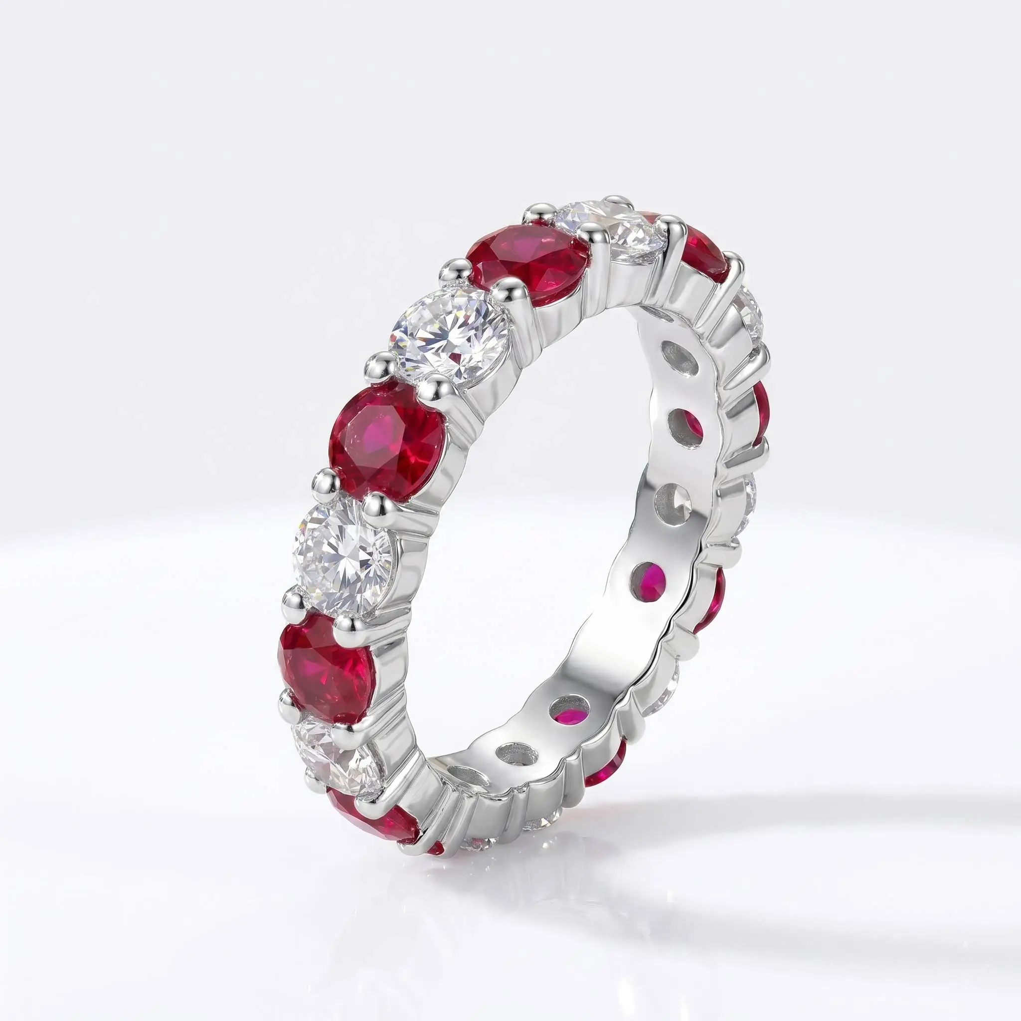 Luxury S925 Silver Eternity Band Full Paved Lab-Grown Ruby Moissanite Alternating Design Minimalist Anniversary Jewelry Gift
Luxury S925 Silver Eternity Band Full Paved Lab-Grown Ruby Moissanite Alternating Design Minimalist Anniversary Jewelry Gift