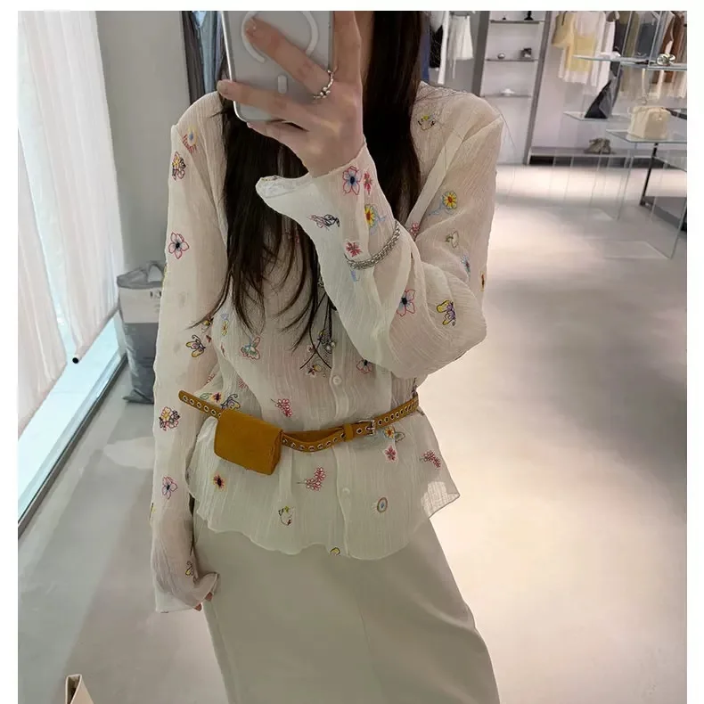 Korean Chic Embroidered Flower Lightweight Open Cardigan Shirt Women's Spring Summer Fashionable Unique Style Long Sleeve Blouse
Korean Chic Embroidered Flower Lightweight Open Cardigan Shirt Women's Spring Summer Fashionable Unique Style Long Sleeve Blouse