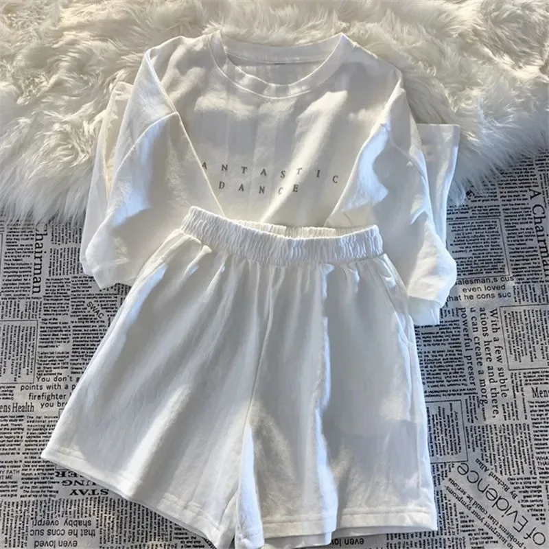 Summer Letter Printing Sets For Women 2 Pieces Round Neck Short Sleeved T-shirt And Loose Shorts Elegant Women's Sets
Summer Letter Printing Sets For Women 2 Pieces Round Neck Short Sleeved T-shirt And Loose Shorts Elegant Women's Sets