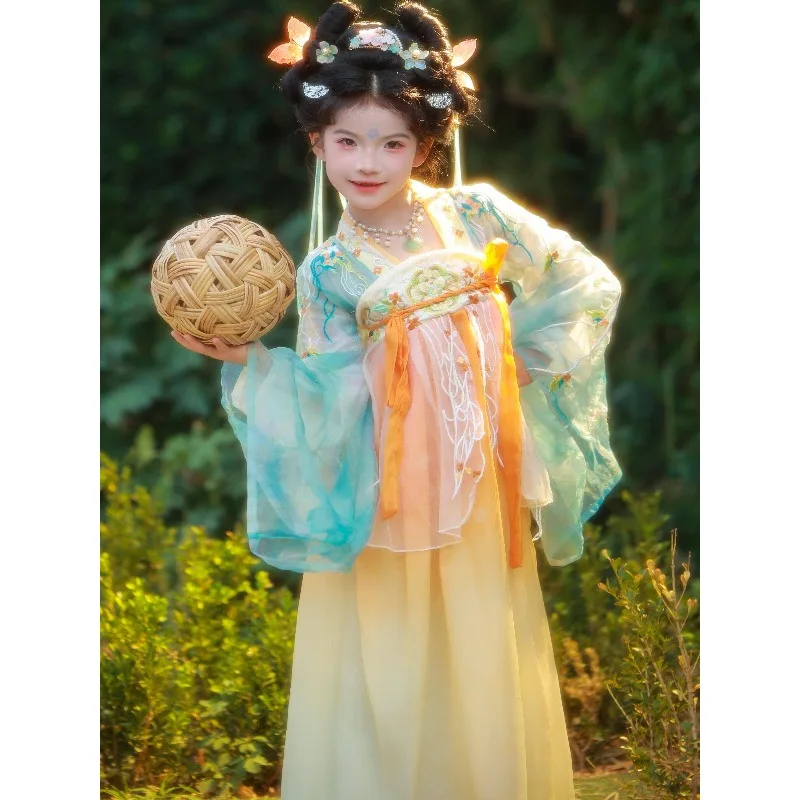 2026 new girls Hanfu Chinese style Tang style chest skirt, little girl super fairy style antique long-sleeved dress
2026 new girls Hanfu Chinese style Tang style chest skirt, little girl super fairy style antique long-sleeved dress