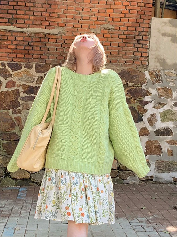 Sweet Young Looking Green Knitted Long Sleeve round Neck Twisted Sweater Women's Early Spring New Style Gentle Korean Style Top
Sweet Young Looking Green Knitted Long Sleeve round Neck Twisted Sweater Women's Early Spring New Style Gentle Korean Style Top