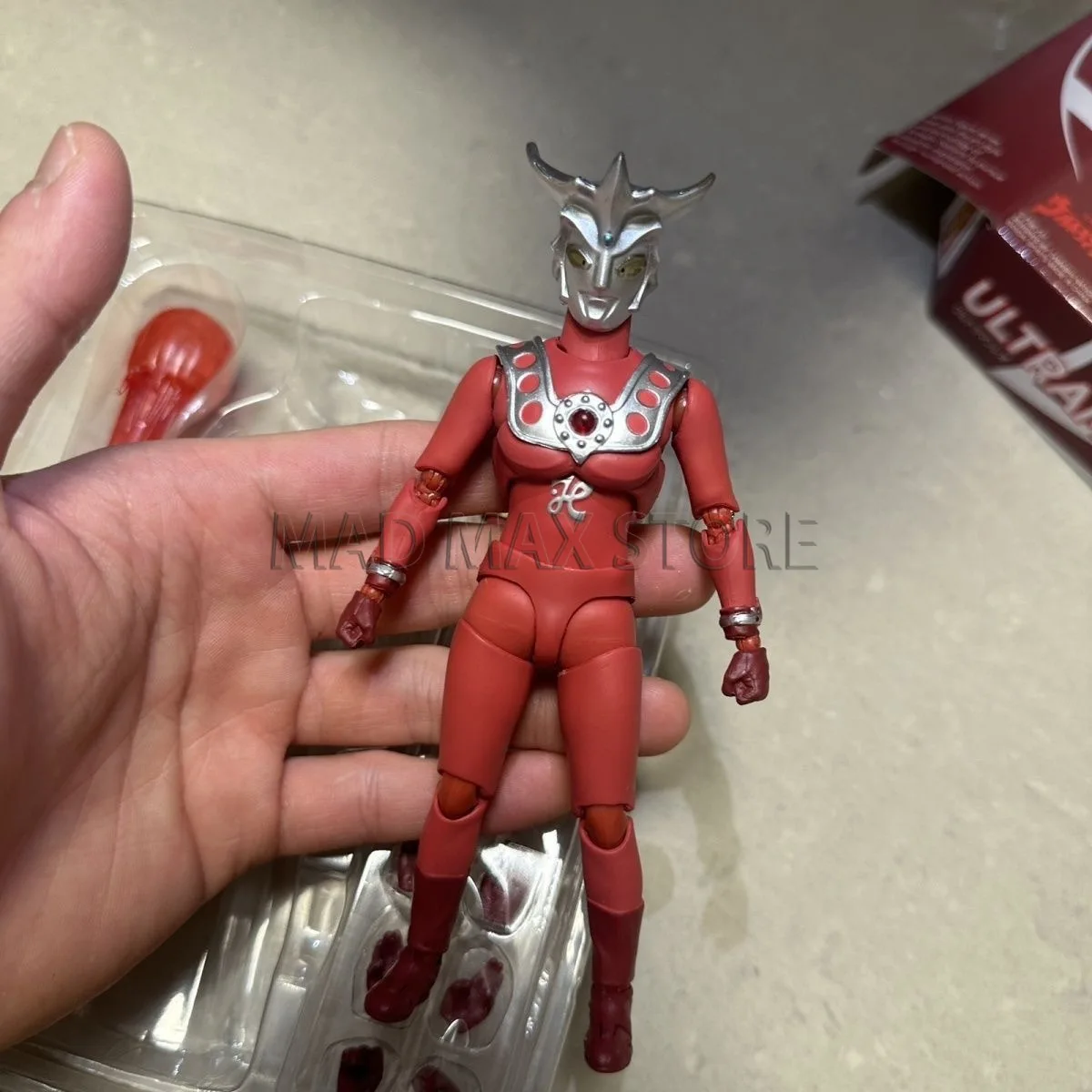 In Stock Repair KO SHF Leo Ultraman Showa L77 Leo Brothers Third-party Leo Cape
In Stock Repair KO SHF Leo Ultraman Showa L77 Leo Brothers Third-party Leo Cape
