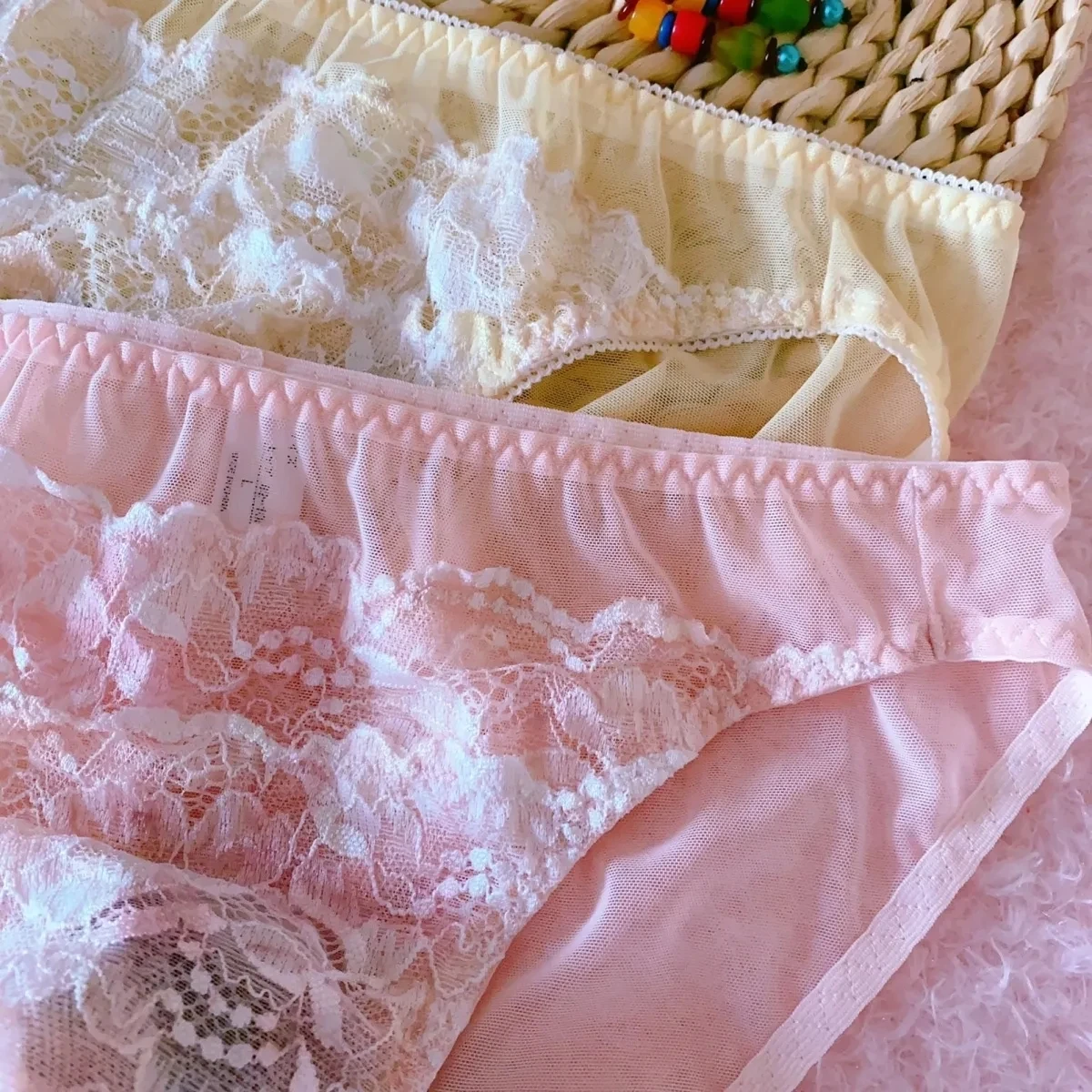 Men's Sexy Briefs Transparent Mesh Lace Convex Pouch Panties
Men's Sexy Briefs Transparent Mesh Lace Convex Pouch Panties