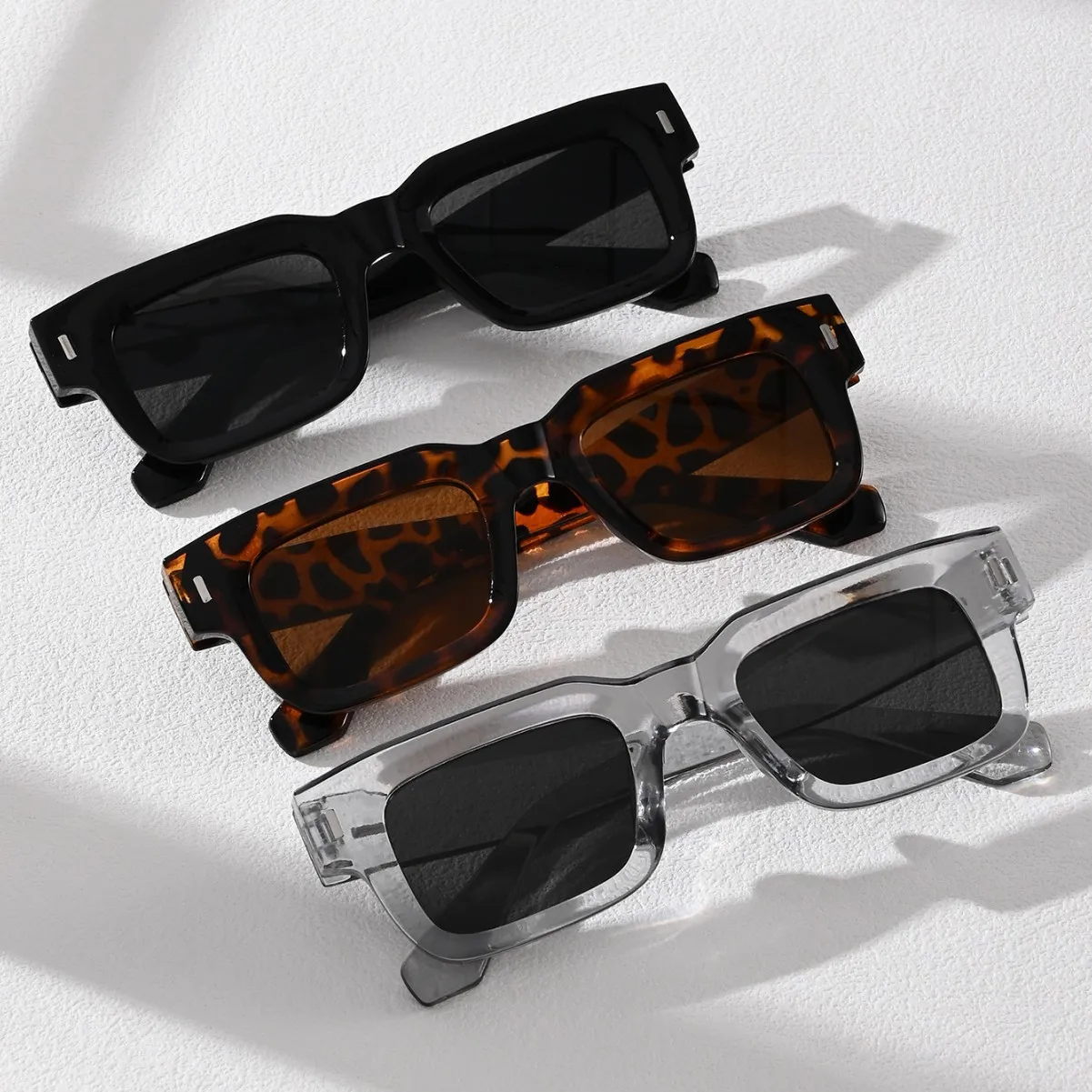Sunglasses Men Sunglasses for Women Vintage Hip-hop Punk Style Sunglasses, Suitable for Mountaineering, Tourism, and Beach Use
Sunglasses Men Sunglasses for Women Vintage Hip-hop Punk Style Sunglasses, Suitable for Mountaineering, Tourism, and Beach Use