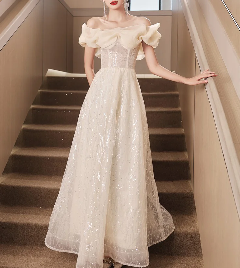 Light Champagne Evening Dress Long Prom Gowns Strapless Shining Tulle Long Party Dress
Light Champagne Evening Dress Long Prom Gowns Strapless Shining Tulle Long Party Dress