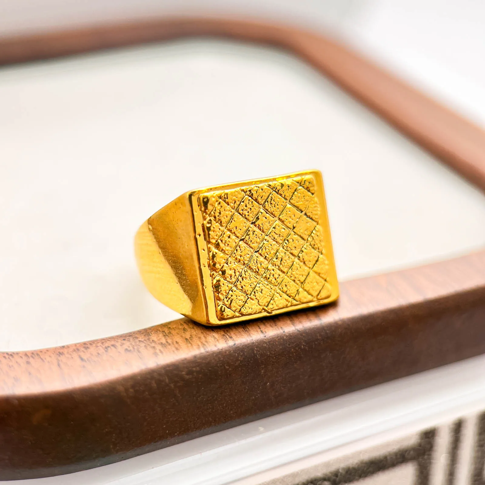Luxury 24K 9999 Pure Gold real gold Men's and Women's Diamond Ring Fashion Open Plaid Ring Lucky Ring
Luxury 24K 9999 Pure Gold real gold Men's and Women's Diamond Ring Fashion Open Plaid Ring Lucky Ring