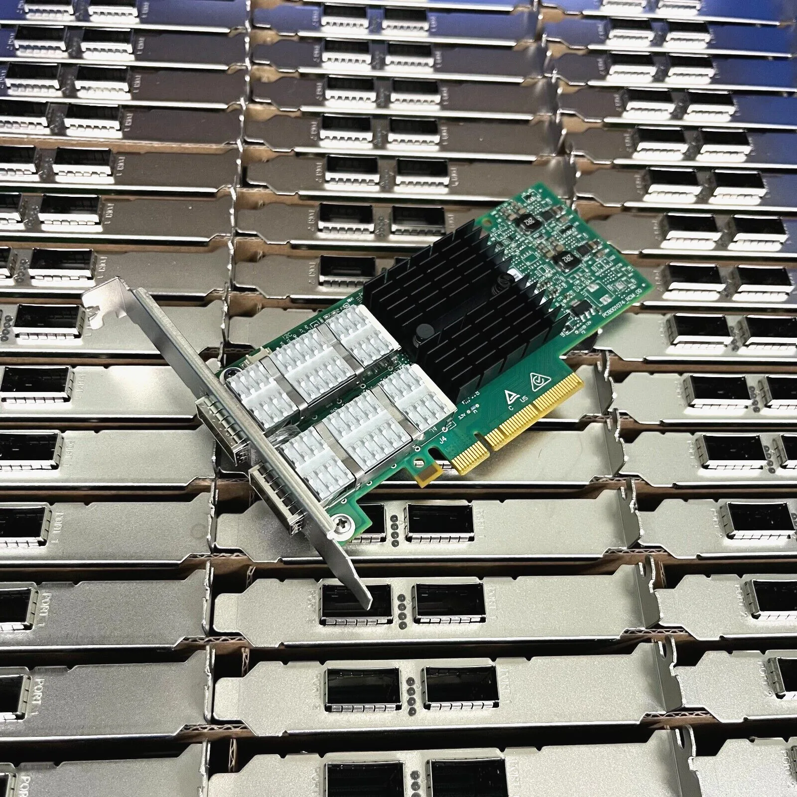 CX314A Mellanox ConnectX-3 Pro MCX314A-BCCT 40Gb Ethernet 40GbE QSFP+ PCIe Card
CX314A Mellanox ConnectX-3 Pro MCX314A-BCCT 40Gb Ethernet 40GbE QSFP+ PCIe Card