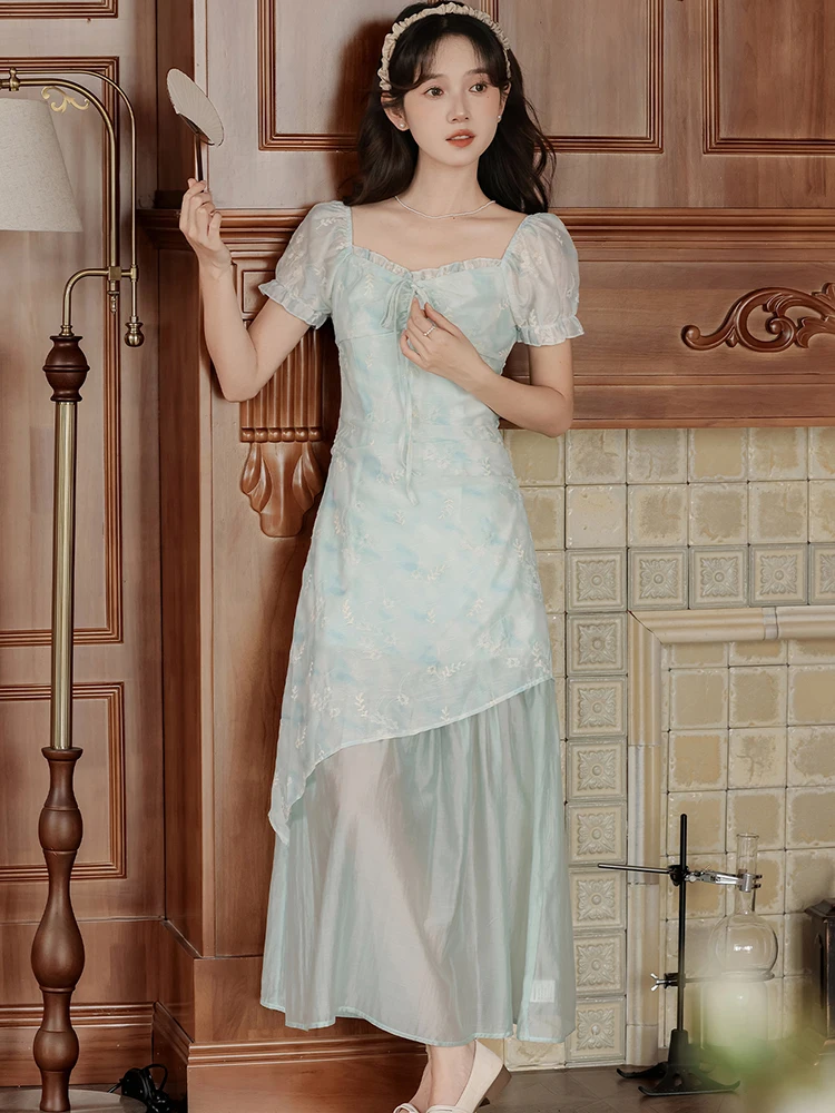 Summer Print Chic Lace Jacquard Casual Long Dress Women Short Sleeve Stand Collar Cheongsam Dress 2025 Korean Vintage Prom Dress
Summer Print Chic Lace Jacquard Casual Long Dress Women Short Sleeve Stand Collar Cheongsam Dress 2025 Korean Vintage Prom Dress